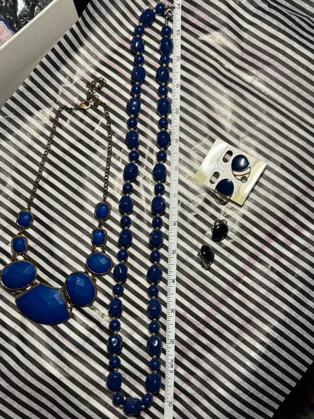 Fashionable Blue Beaded Fashion Jewelry
